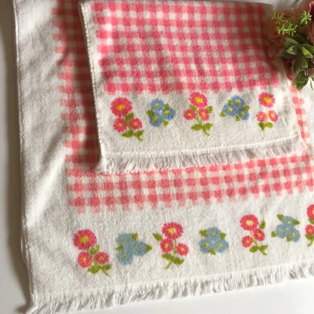 Springmaid Vintage Guest Towel Set Pink Gingham and flowers terrycloth 60s